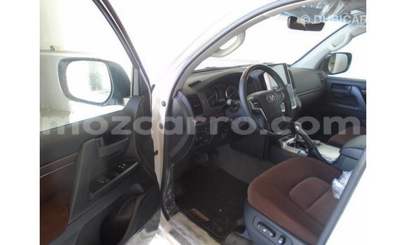 Comprar Importar Toyota Land Cruiser De outros Carro em Import - Dubai em Cabo Delgado Comprar Importar Toyota Land Cruiser De outros Carro em Import - Dubai em Cabo Delgado