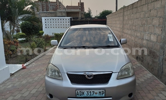 Comprar Usado Toyota Runx Prata Carro em Maputo em Maputo