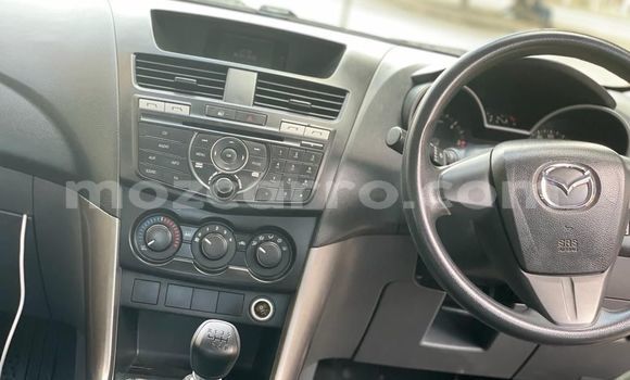 Tenga Tsaru Mazda BT-50 Zvimwe Mota in Maputo in Maputo Tenga Tsaru Mazda BT-50 Zvimwe Mota in Maputo in Maputo