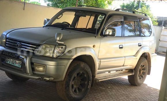 Nunua Ilio tumika Toyota Land Cruiser Prado Nyingine Gari ndani ya Maputo nchini Maputo Nunua Ilio tumika Toyota Land Cruiser Prado Nyingine Gari ndani ya Maputo nchini Maputo