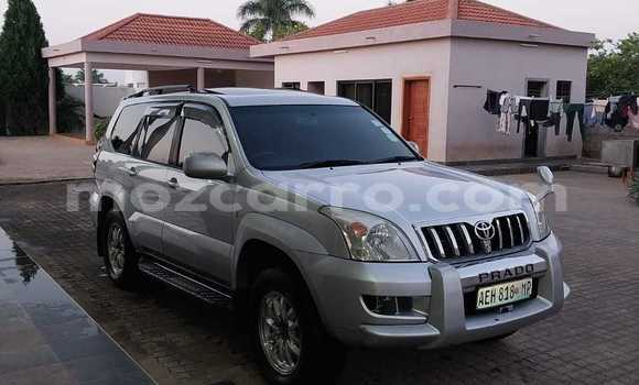 Nunua Ilio tumika Toyota Land Cruiser Prado Fedha Gari ndani ya Maputo nchini Maputo Nunua Ilio tumika Toyota Land Cruiser Prado Fedha Gari ndani ya Maputo nchini Maputo