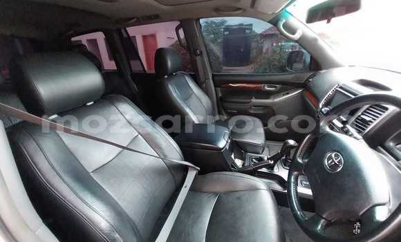 Nunua Ilio tumika Toyota Land Cruiser Prado Fedha Gari ndani ya Maputo nchini Maputo Nunua Ilio tumika Toyota Land Cruiser Prado Fedha Gari ndani ya Maputo nchini Maputo