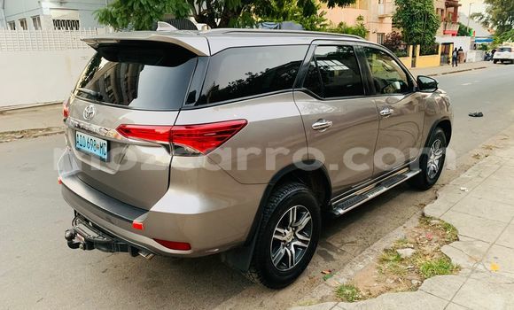 Comprar Usado Toyota Fortuner Castanho Carro em Maputo em Maputo Comprar Usado Toyota Fortuner Castanho Carro em Maputo em Maputo