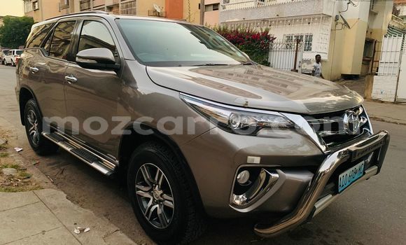 Comprar Usado Toyota Fortuner Castanho Carro em Maputo em Maputo Comprar Usado Toyota Fortuner Castanho Carro em Maputo em Maputo