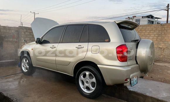 Comprar Usado Toyota RAV4 Castanho Carro em Maputo em Maputo Comprar Usado Toyota RAV4 Castanho Carro em Maputo em Maputo