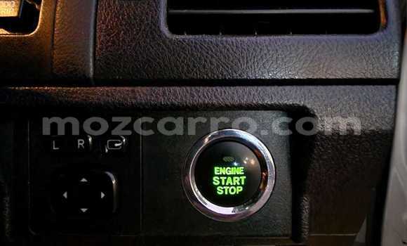 Nunua Ilio tumika Toyota Land Cruiser Prado Nyeupe Gari ndani ya Maputo nchini Maputo Nunua Ilio tumika Toyota Land Cruiser Prado Nyeupe Gari ndani ya Maputo nchini Maputo