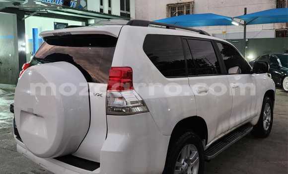 Nunua Ilio tumika Toyota Land Cruiser Prado Nyeupe Gari ndani ya Maputo nchini Maputo Nunua Ilio tumika Toyota Land Cruiser Prado Nyeupe Gari ndani ya Maputo nchini Maputo