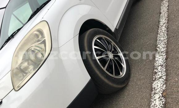 Nunua Ilio tumika Mazda Verisa Nyeupe Gari ndani ya Maputo nchini Maputo Nunua Ilio tumika Mazda Verisa Nyeupe Gari ndani ya Maputo nchini Maputo