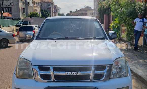 Nunua Ilio tumika Isuzu KB Nyeupe Gari ndani ya Maputo nchini Maputo Nunua Ilio tumika Isuzu KB Nyeupe Gari ndani ya Maputo nchini Maputo