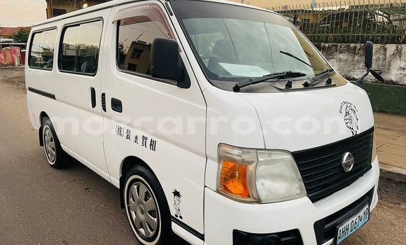 Nunua Ilio tumika Nissan Crew Nyeupe Gari ndani ya Maputo nchini Maputo Nunua Ilio tumika Nissan Crew Nyeupe Gari ndani ya Maputo nchini Maputo