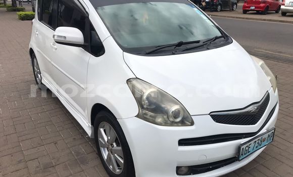 Nunua Ilio tumika Toyota Ractis Nyeupe Gari ndani ya Maputo nchini Maputo Nunua Ilio tumika Toyota Ractis Nyeupe Gari ndani ya Maputo nchini Maputo