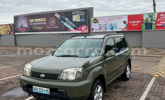 Tenga Tsaru Nissan X-Trail Girinhi Mota in Maputo in Maputo