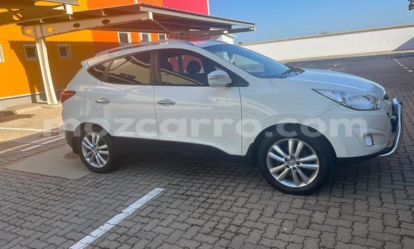 Nunua Ilio tumika Hyundai ix35 Nyeupe Gari ndani ya Maputo nchini Maputo Nunua Ilio tumika Hyundai ix35 Nyeupe Gari ndani ya Maputo nchini Maputo
