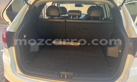 Nunua Ilio tumika Hyundai ix35 Nyeupe Gari ndani ya Maputo nchini Maputo Nunua Ilio tumika Hyundai ix35 Nyeupe Gari ndani ya Maputo nchini Maputo