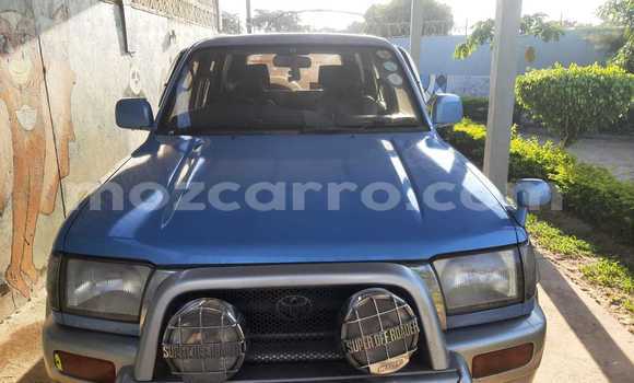 Nunua Ilio tumika Toyota Hilux Surf Bluu Gari ndani ya Maputo nchini Maputo Nunua Ilio tumika Toyota Hilux Surf Bluu Gari ndani ya Maputo nchini Maputo