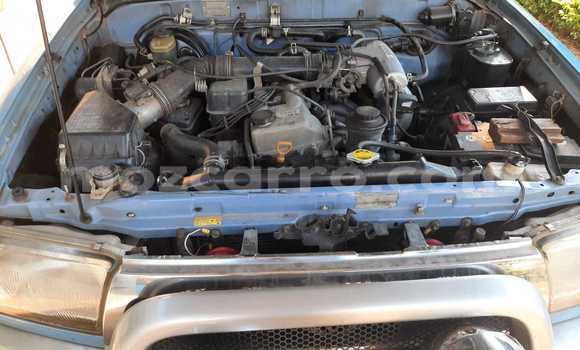 Nunua Ilio tumika Toyota Hilux Surf Bluu Gari ndani ya Maputo nchini Maputo Nunua Ilio tumika Toyota Hilux Surf Bluu Gari ndani ya Maputo nchini Maputo