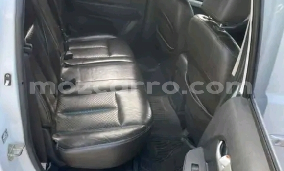 Nunua Ilio tumika Isuzu D-MAX Nyeupe Gari ndani ya Maputo nchini Maputo Nunua Ilio tumika Isuzu D-MAX Nyeupe Gari ndani ya Maputo nchini Maputo