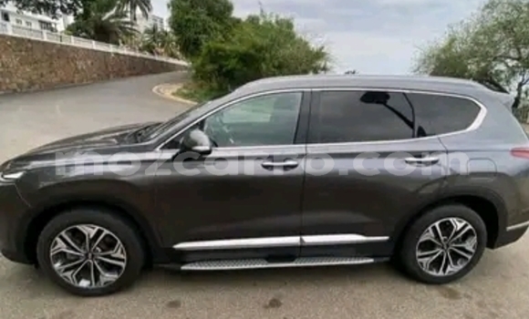 Nunua Ilio tumika Hyundai Santa Fe Nyingine Gari ndani ya Maputo nchini Maputo Nunua Ilio tumika Hyundai Santa Fe Nyingine Gari ndani ya Maputo nchini Maputo