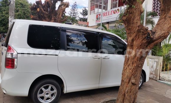 Nunua Ilio tumika Toyota Noah Nyeupe Gari ndani ya Maputo nchini Maputo Nunua Ilio tumika Toyota Noah Nyeupe Gari ndani ya Maputo nchini Maputo