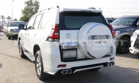 Comprar Importar Toyota Prado Branco Carro em Import - Dubai em Cabo Delgado Comprar Importar Toyota Prado Branco Carro em Import - Dubai em Cabo Delgado