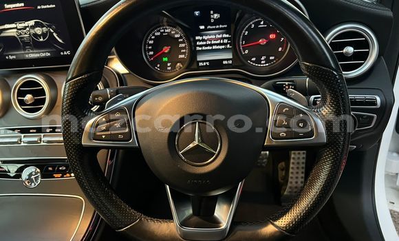Comprar Usado Mercedes‒Benz C-Class Branco Carro em Maputo em Maputo Comprar Usado Mercedes‒Benz C-Class Branco Carro em Maputo em Maputo