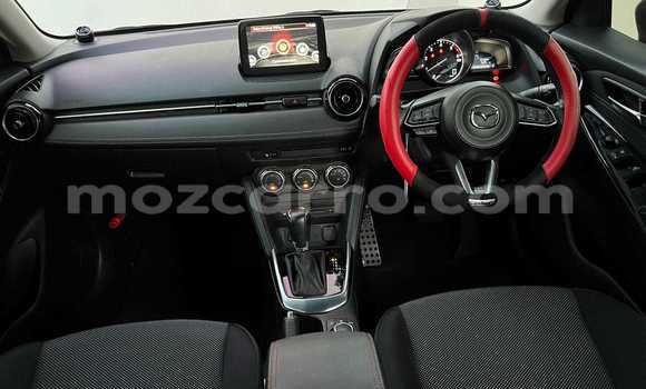 Nunua Ilio tumika Mazda Demio Nyekundu Gari ndani ya Maputo nchini Maputo Nunua Ilio tumika Mazda Demio Nyekundu Gari ndani ya Maputo nchini Maputo