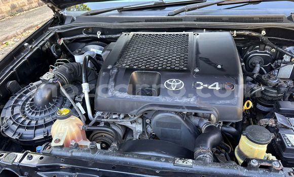 Nunua Ilio tumika Toyota Fortuner Nyeusi Gari ndani ya Maputo nchini Maputo Nunua Ilio tumika Toyota Fortuner Nyeusi Gari ndani ya Maputo nchini Maputo