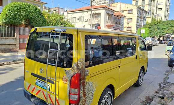 Nunua Ilio tumika Toyota Hiace Nyingine Gari ndani ya Maputo nchini Maputo Nunua Ilio tumika Toyota Hiace Nyingine Gari ndani ya Maputo nchini Maputo