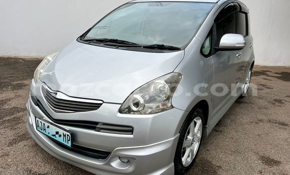 Buy Used Toyota Ractis Silver Car in Maputo in Maputo