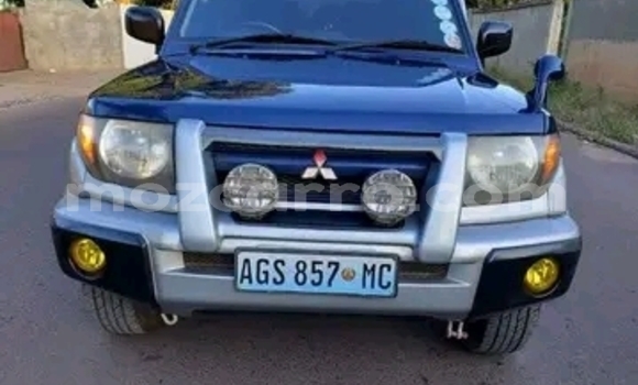 Comprar Usado Mitsubishi Pajero iO Azul Carro em Maputo em Maputo Comprar Usado Mitsubishi Pajero iO Azul Carro em Maputo em Maputo