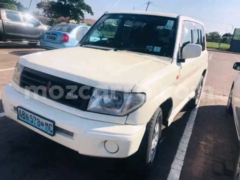 Big with watermark mitsubishi pajero io maputo maputo 15450