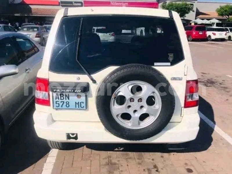 Big with watermark mitsubishi pajero io maputo maputo 15450