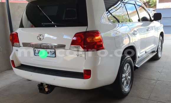 Comprar Usado Toyota Land Cruiser Prado Branco Carro em Maputo em Maputo Comprar Usado Toyota Land Cruiser Prado Branco Carro em Maputo em Maputo