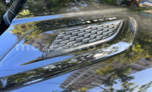 Nunua Ilio tumika Land Rover Range Rover Sport Nyeusi Gari ndani ya Maputo nchini Maputo Nunua Ilio tumika Land Rover Range Rover Sport Nyeusi Gari ndani ya Maputo nchini Maputo