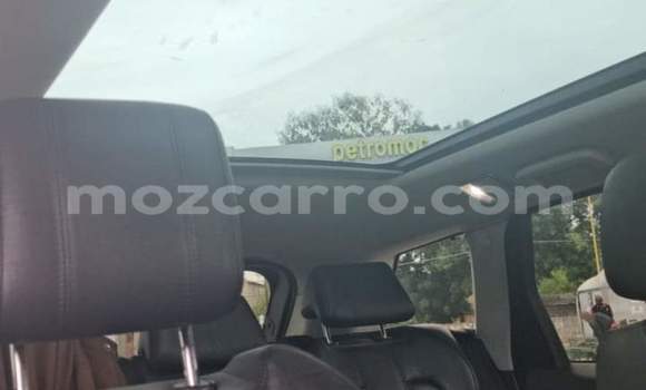 Nunua Ilio tumika Range Rover Range Rover Nyeupe Gari ndani ya Maputo nchini Maputo Nunua Ilio tumika Range Rover Range Rover Nyeupe Gari ndani ya Maputo nchini Maputo