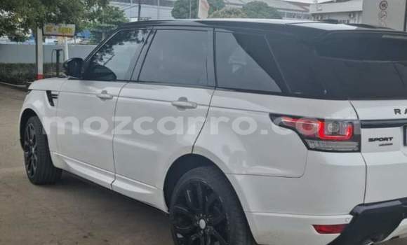Nunua Ilio tumika Range Rover Range Rover Nyeupe Gari ndani ya Maputo nchini Maputo Nunua Ilio tumika Range Rover Range Rover Nyeupe Gari ndani ya Maputo nchini Maputo