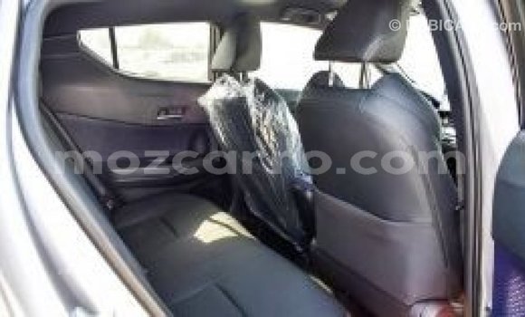 Comprar Importar Toyota C-HR De outros Carro em Import - Dubai em Cabo Delgado Comprar Importar Toyota C-HR De outros Carro em Import - Dubai em Cabo Delgado