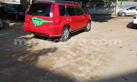 Tenga Tsaru Nissan X-Trail Tsvuku Mota in Maputo in Maputo Tenga Tsaru Nissan X-Trail Tsvuku Mota in Maputo in Maputo
