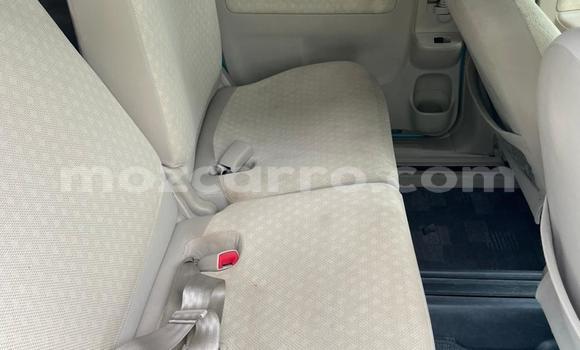 Nunua Ilio tumika Toyota Sienta Bluu Gari ndani ya Maputo nchini Maputo Nunua Ilio tumika Toyota Sienta Bluu Gari ndani ya Maputo nchini Maputo