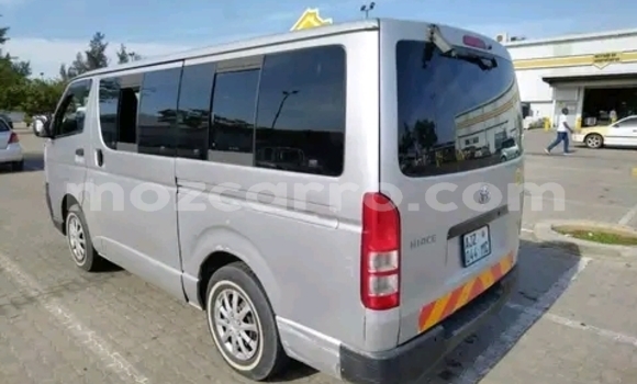 Nunua Ilio tumika Toyota Hiace Nyingine Gari ndani ya Maputo nchini Maputo Nunua Ilio tumika Toyota Hiace Nyingine Gari ndani ya Maputo nchini Maputo