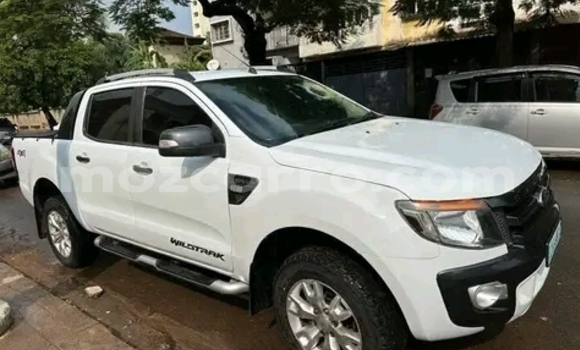 Tenga Tsaru Ford Ranger Chena Mota in Maputo in Maputo