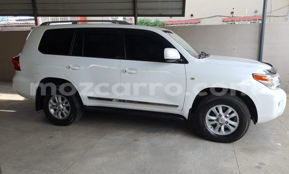 Tenga Tsaru Toyota Land Cruiser Chena Mota in Maputo in Maputo Tenga Tsaru Toyota Land Cruiser Chena Mota in Maputo in Maputo