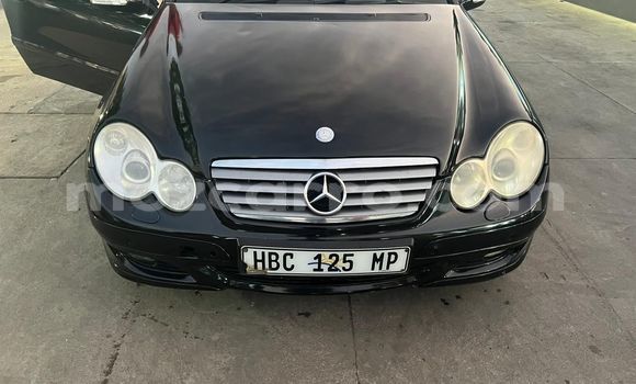 Buy Used Mercedes-Benz C-Classe Black Car in Maputo in Maputo