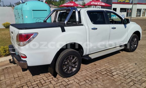 Tenga Tsaru Mazda BT-50 Chena Mota in Maputo in Maputo Tenga Tsaru Mazda BT-50 Chena Mota in Maputo in Maputo