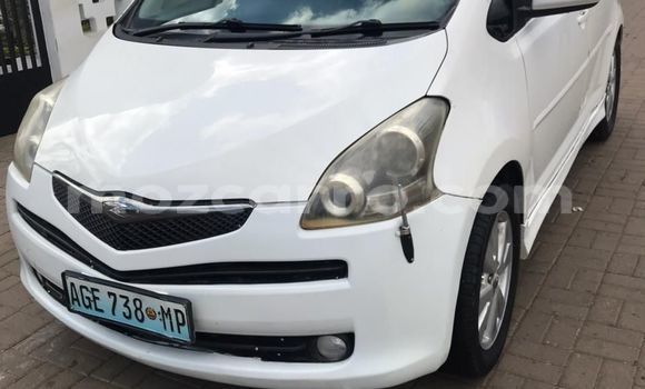 Buy Used Toyota Ractis White Car in Maputo in Maputo Buy Used Toyota Ractis White Car in Maputo in Maputo