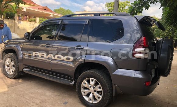 Tenga Tsaru Toyota Land Cruiser Prado Chena Mota in Maputo in Maputo Tenga Tsaru Toyota Land Cruiser Prado Chena Mota in Maputo in Maputo