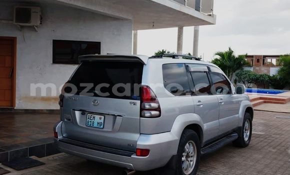 Tenga Tsaru Toyota Land Cruiser Prado Zvimwe Mota in Maputo in Maputo Tenga Tsaru Toyota Land Cruiser Prado Zvimwe Mota in Maputo in Maputo
