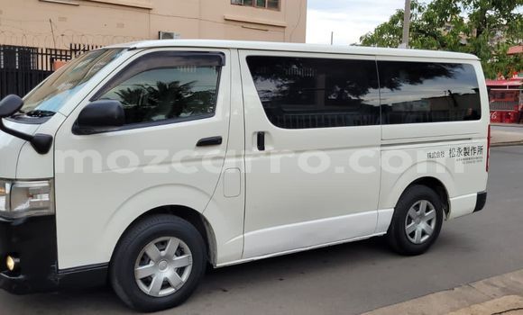 Buy Used Toyota Hiace White Car in Maputo in Maputo Buy Used Toyota Hiace White Car in Maputo in Maputo