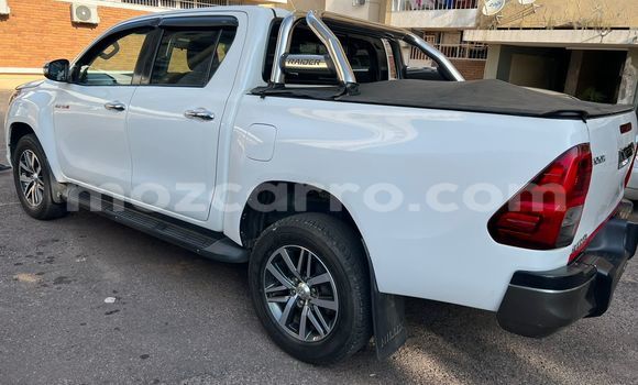 Tenga Tsaru Toyota Hiluxe Revo Zvimwe Mota in Maputo in Maputo Tenga Tsaru Toyota Hiluxe Revo Zvimwe Mota in Maputo in Maputo