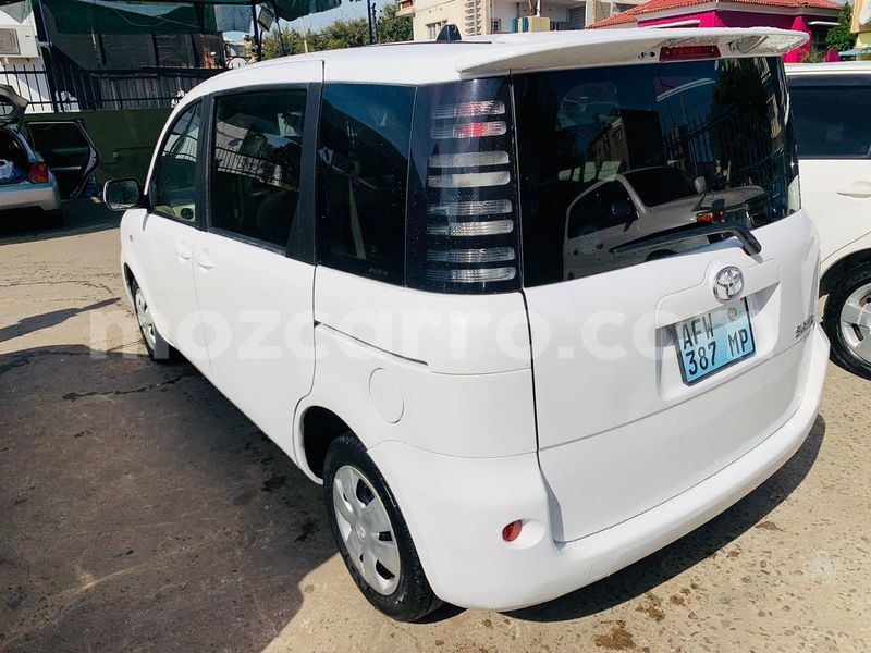 Big with watermark toyota sienta maputo maputo 15518